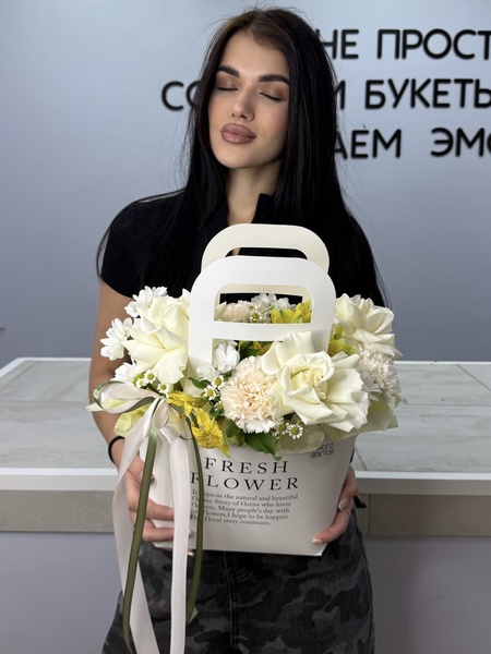 Цветы в сумке М №6