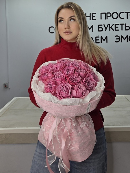 Розы пионовидные в кружеве №59