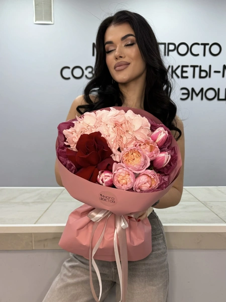 Авторский букет с тюльпанами №169