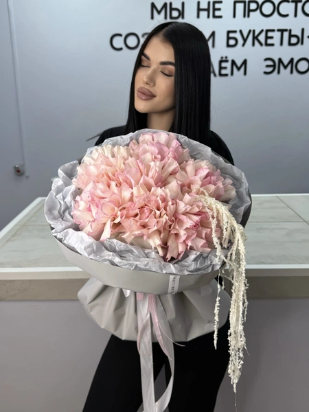 Французские розы с Амарантом №53