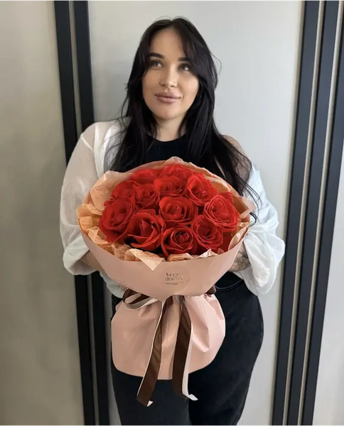 Розы Эквадор 13шт