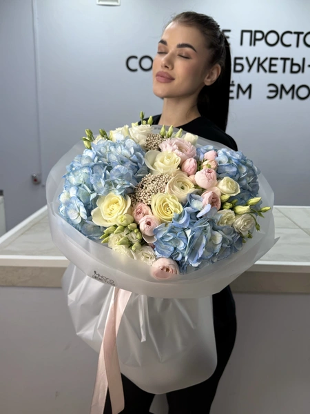 Авторский букет с Ранункулюсами №156