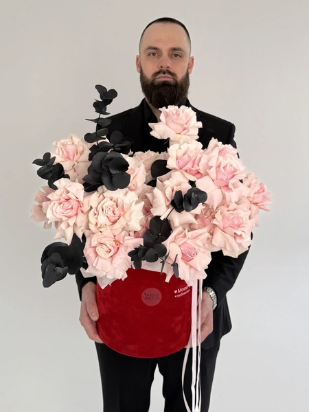 Французские розы в коробке L