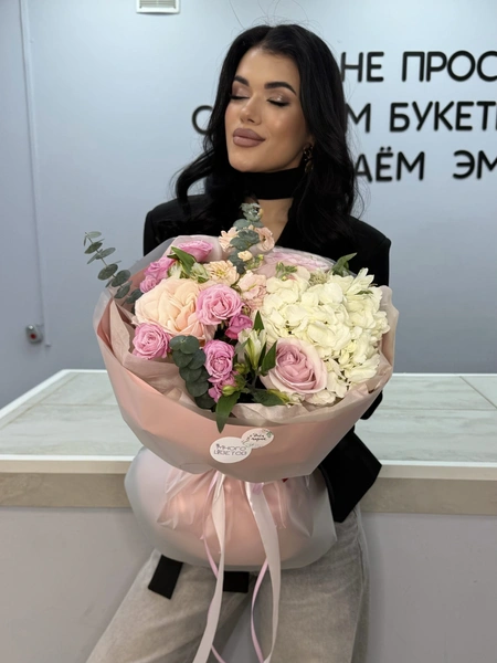 Авторский нежный букет №163