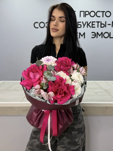 Авторский яркий букет №107