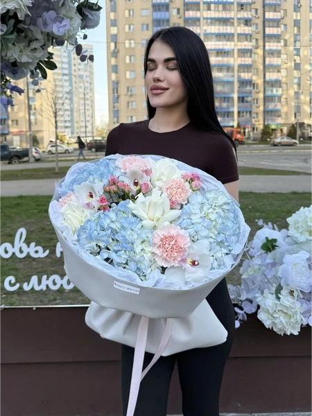 Авторский букет цветов №47