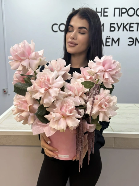 Французские розы в коробке №35