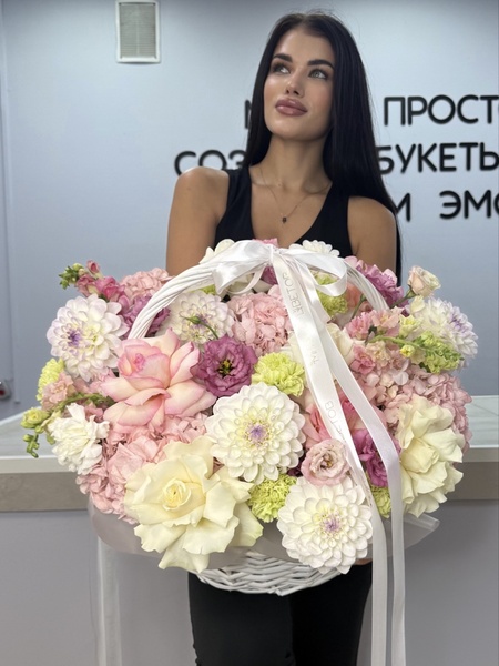 Цветы в корзине L №1